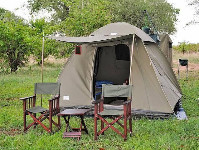 Tent in the seven-day private camping safari source